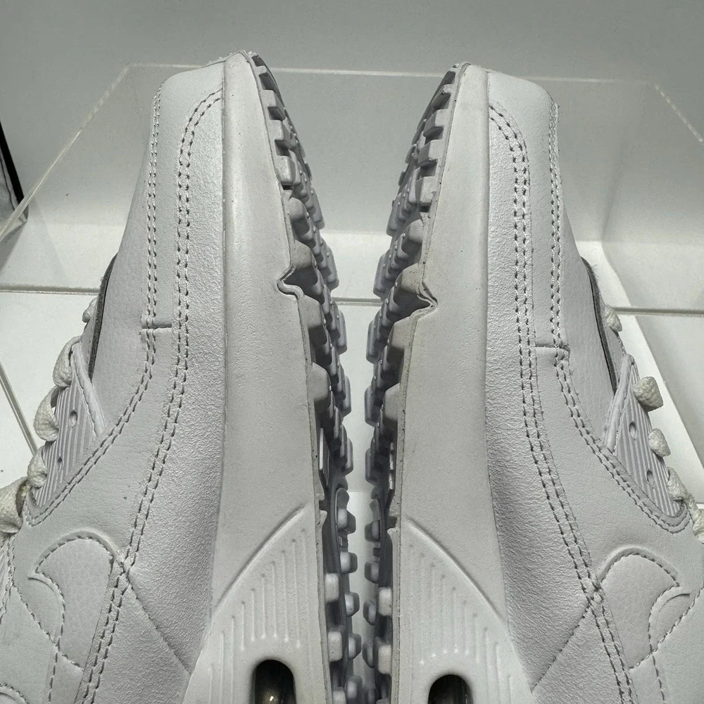 Brand New Nike Air Max 90 GS White Leather HF6358-102 Size 6Y Youth / 7.5 Women